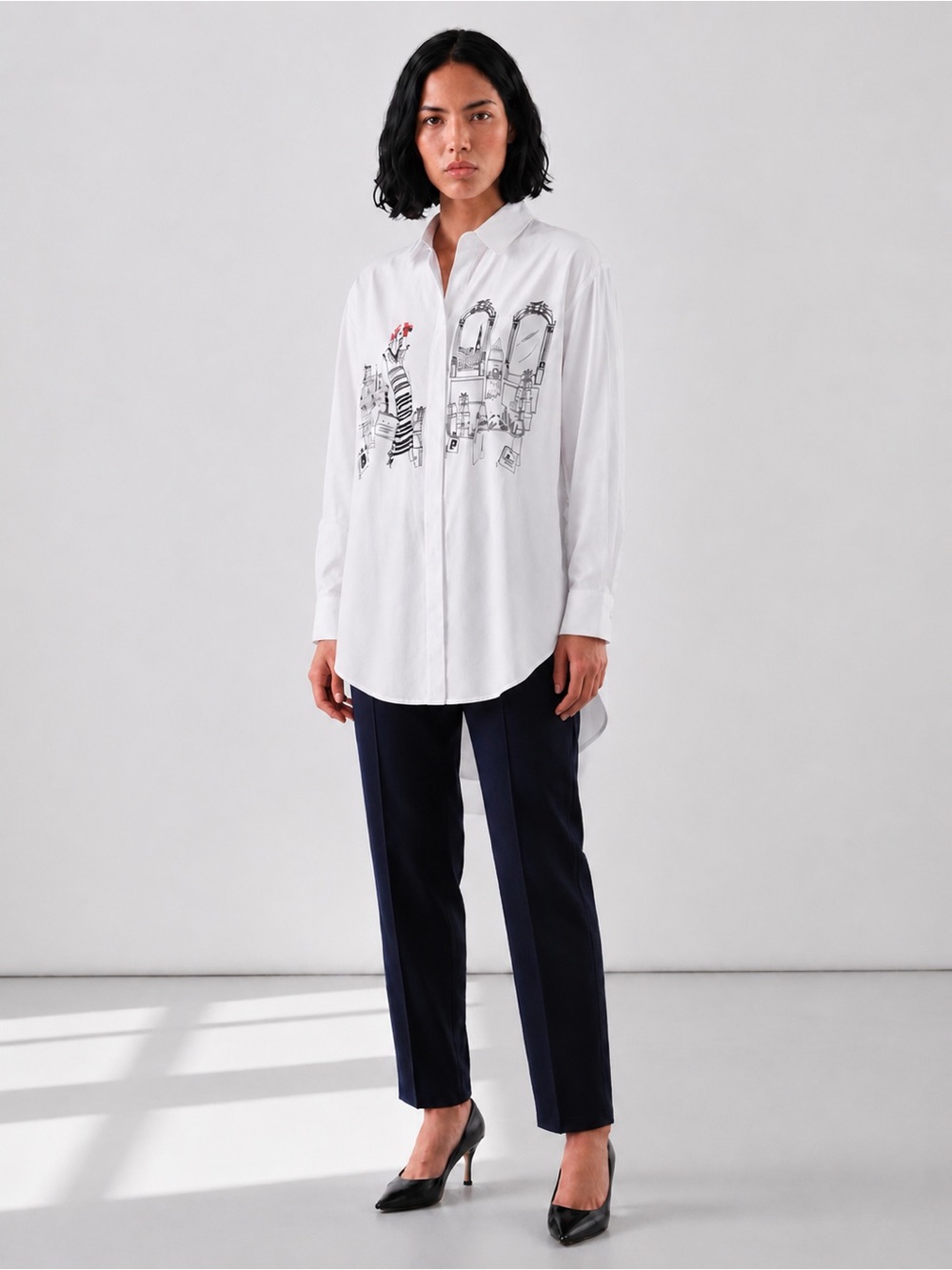 Karl Lagerfeld Oversized Button Up White XS Long Sleeve Paris Inspired Dressy